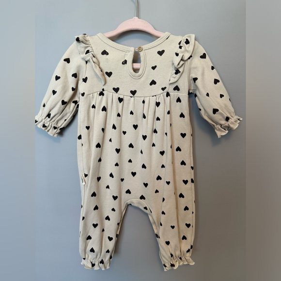 Beige heart print ruffle play suit - Picture 2 of 3